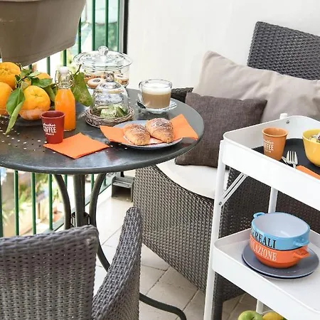 La Maison Des Le Monde