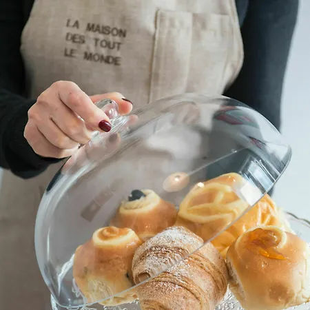 La Maison Des Tout Le Monde