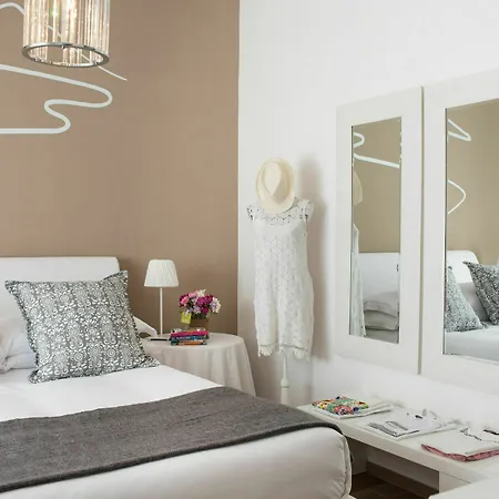 La Maison Des Tout Le Monde Guest house